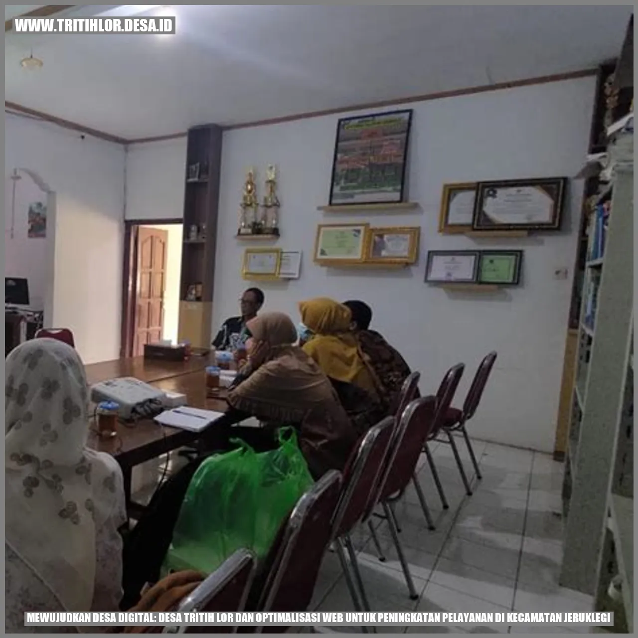 Mewujudkan Desa Digital: Desa Tritih Lor dan Optimalisasi Web untuk Peningkatan Pelayanan di Kecamatan Jeruklegi